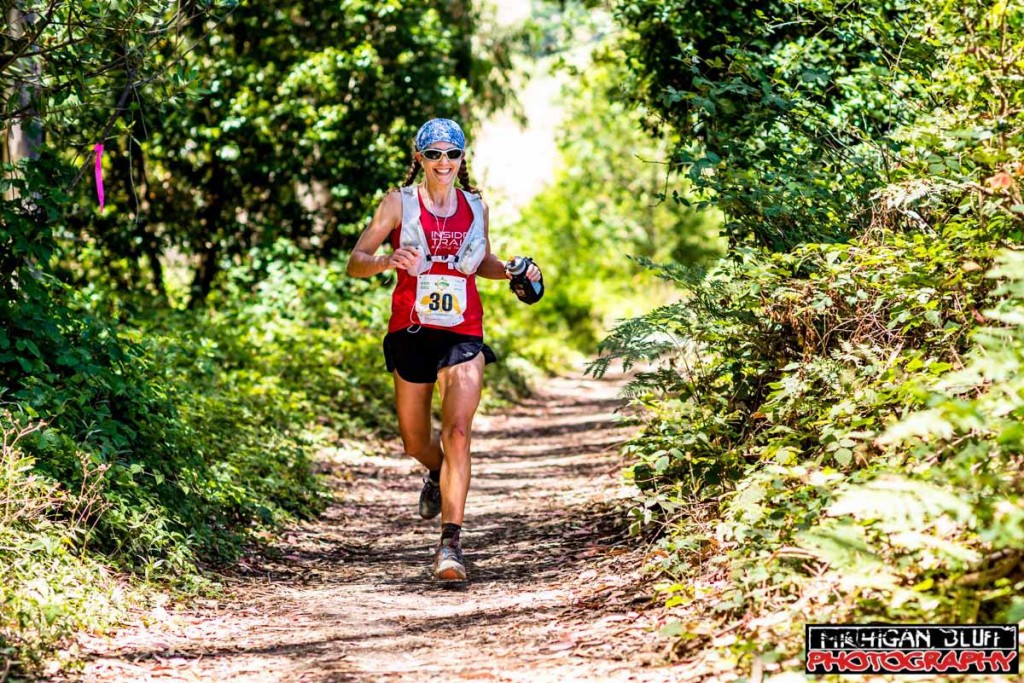 Running toward the Tennessee Valley Aid Station around Mile 41 (photo by Myles Smith).